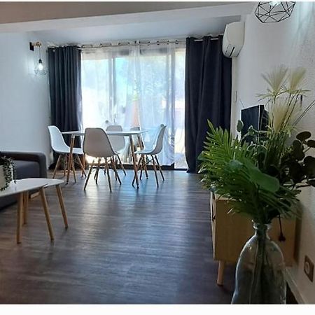 Appartement Residence De Vacances Les Hameaux De Camargue Arles Esterno foto