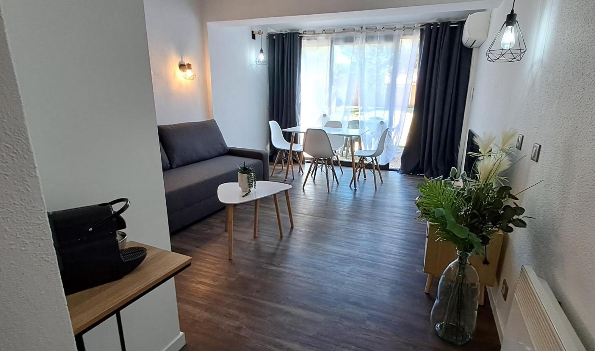 Appartement Residence De Vacances Les Hameaux De Camargue Arles Esterno foto